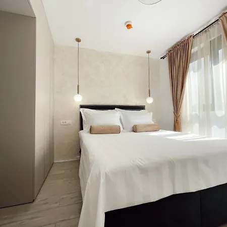 In Central With Private Parking *