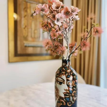 Appartamento In Central With Private Parking